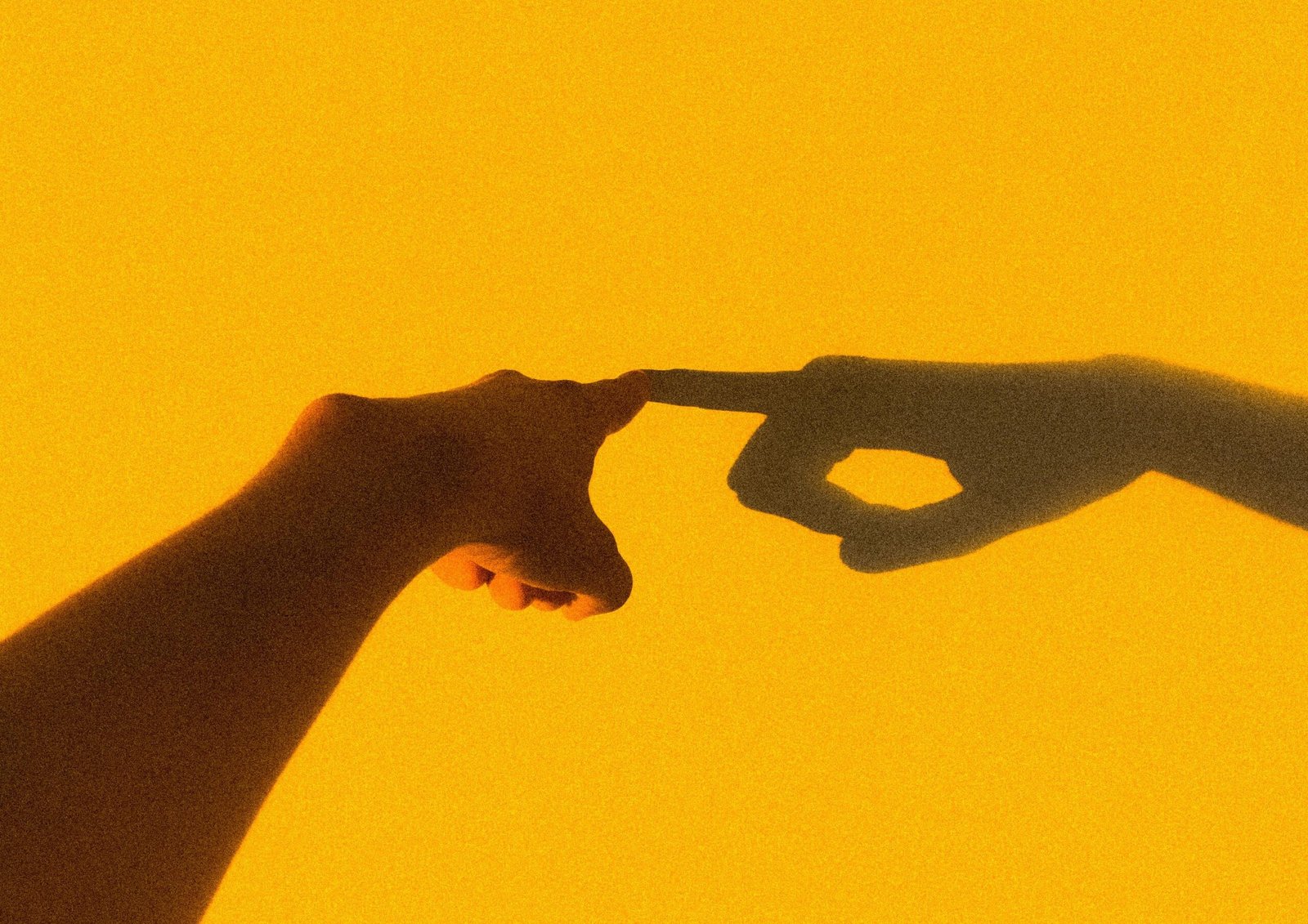 Succeed with Your First SaaS Marketing Hire (A CEO’s Playbook)